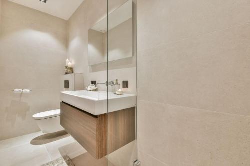 Westerpark Loft private studio - image 6