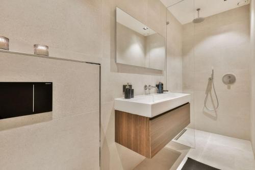 Westerpark Loft private studio - image 7
