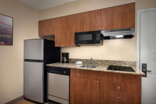 TownePlace Suites by Marriott Portland Hillsboro - image 6
