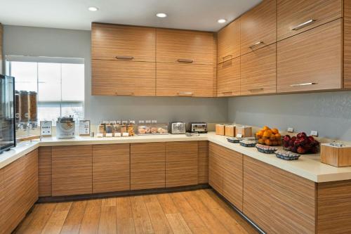 TownePlace Suites by Marriott Ontario Airport - image 10