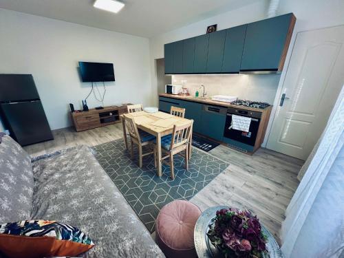 Robin Apartman in บูได วาม