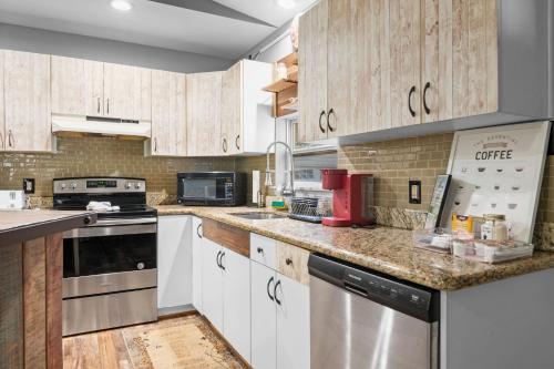 Cabin Oasis - Nestled in the Woods Seclusion in Blakeslee 