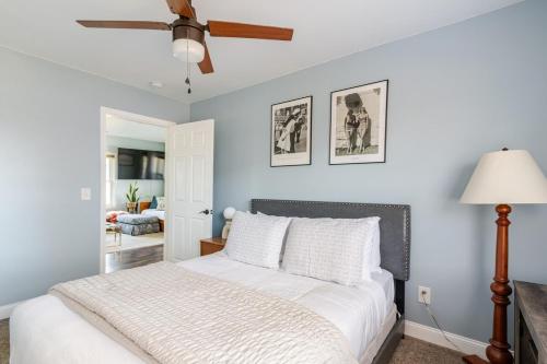 Historic Belmont Home - Steps to Stowe Manor and Downtown Historic Belmont Home - Steps to Stowe Manor and Downtown