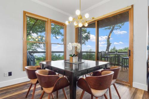Peaceful Burnsville Condo with Views Hiking On-Site in Burnsville, USA