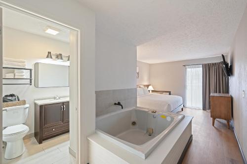 Tremont Lodge & Resort - 화장실