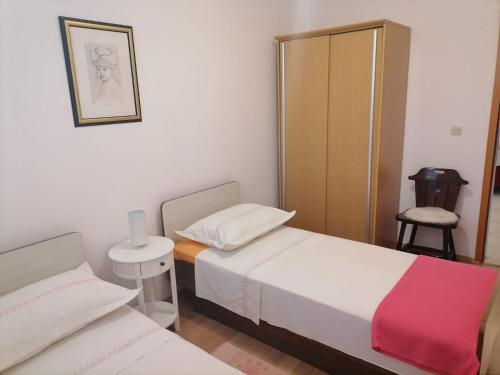 Apartments Ljube - quiet location - image 13