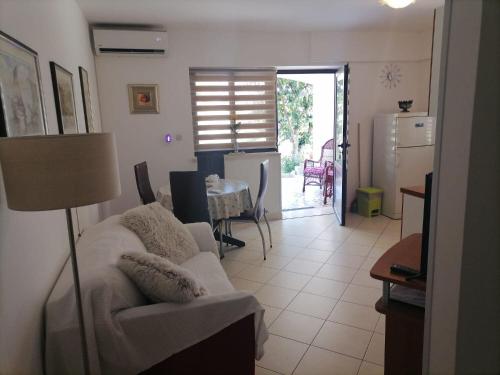 Apartments Ljube - quiet location - image 11