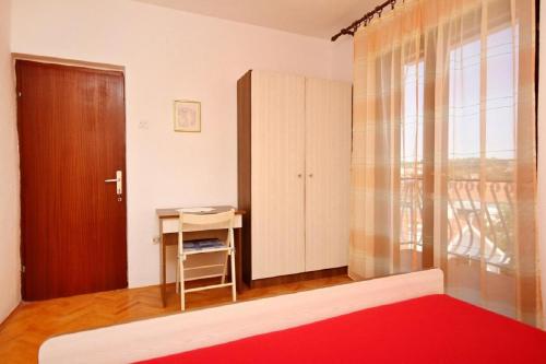Apartments Ljube - quiet location - image 2
