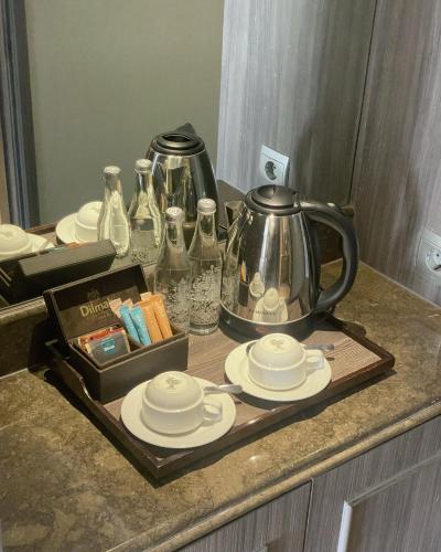 Deluxe Double or Twin Room image 10