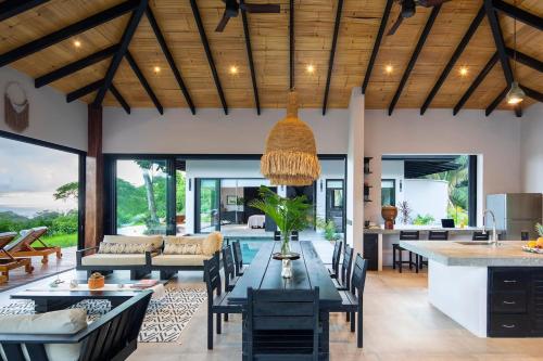 Villa Ayla - Santa Teresa Minutes From The Beach