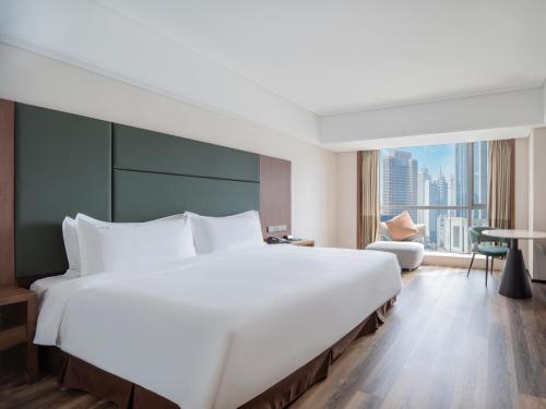 646762523 Holiday Inn Qingdao City Center by IHG - May 4th Square