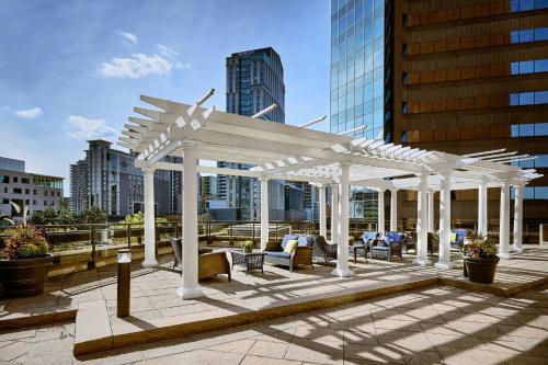 設施, 漢米爾頓喜來登酒店 (Sheraton Hamilton Hotel) in 漢米爾頓 (ON)