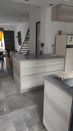 Duplex con Patio y Parrilla in 바리오 파르케 루로