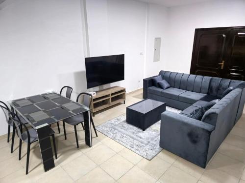 Luxury 1-Bedroom Suite Near All Amenities in Al Mafraq