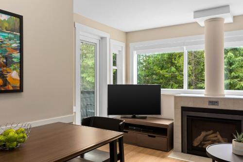 One-Bedroom Apartment image 1