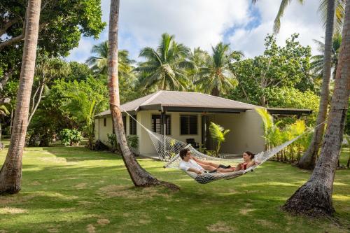 Coconut Beach Resort in เกาะทาเววา