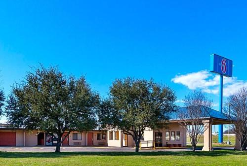 Motel 6-Waco TX - image 11