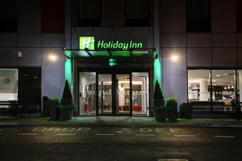 Holiday Inn London Luton Airport an IHG Hotel - image 8