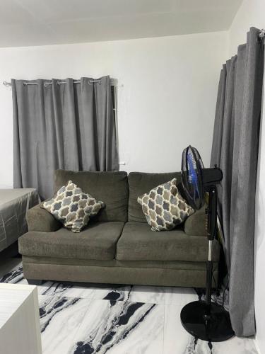 المرافق, White Room Sparks Guesthouse in Spanish Town