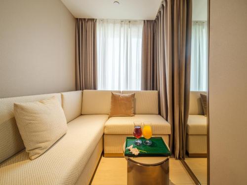Deluxe Room image 3
