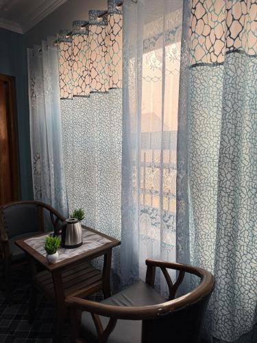 Facilities, The Aastana near Sheikh ul-Alam International Airport