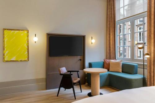 The College Hotel - image 3