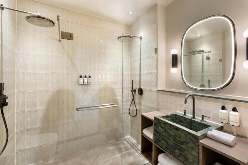 The College Hotel - image 7