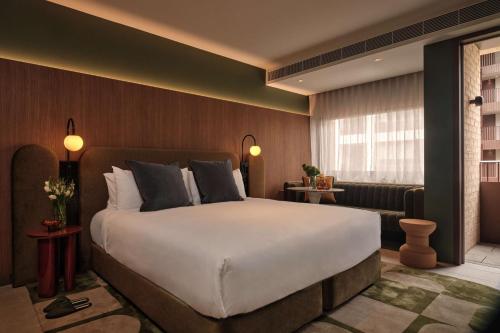 room detail thumbnail 0