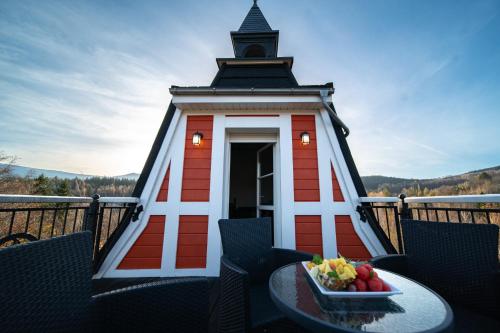 ระเบียง/ชานเรือน, Norweska Dolina Family&Pet-friendly Resort in ซลาซกา โพเรบา