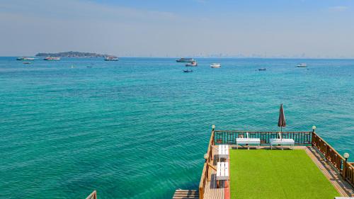 景色, ムーンライト コーラン (Moonlight Kohlarn) in ラーン島