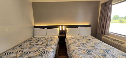 2 double beds