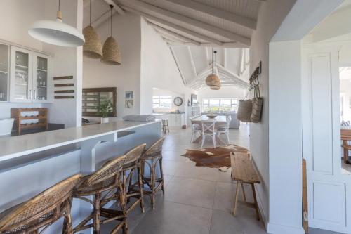 Simply Stunning but smaller in Cape St. Francis