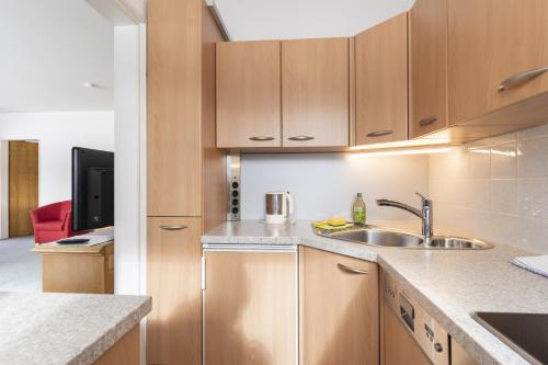One-Bedroom Apartment image 1