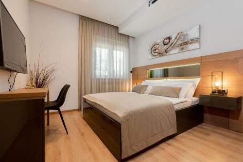 Luxurious Villa Laurea - image 6