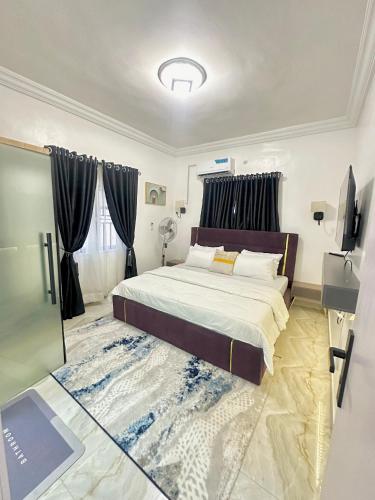 Hantrope Apartments in Alli Iwo