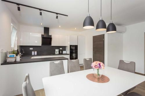 Konyha, Holiday Home Greta in Breg