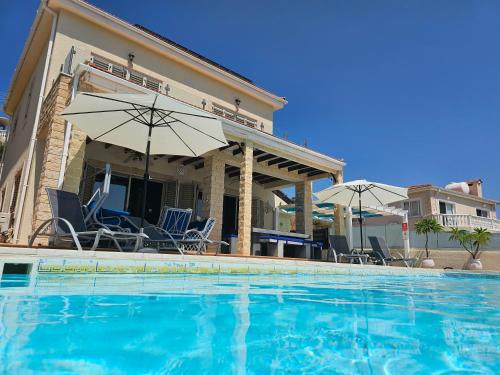 Villa Ocean Breeze, Пейя (фото 3)