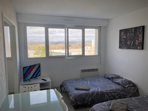 Appartement double 22 a Limoges near Limoges-Bellegarde Airport