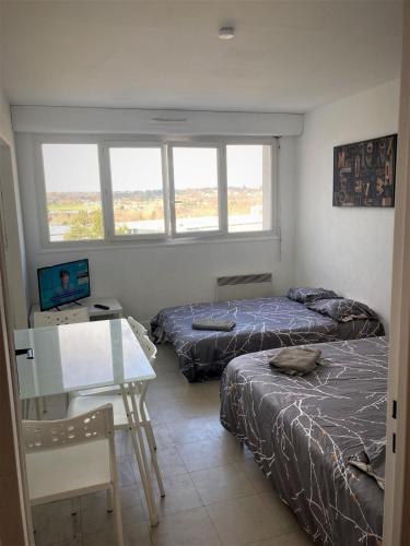 Appartement double 22 a Limoges near Limoges-Bellegarde Airport