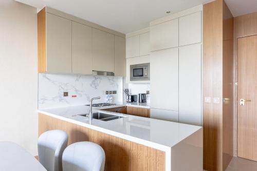 Burj Khalifa Address Opera 2-bedroom Luxurious, Dubai (photo 8)