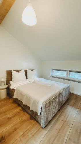 Modernes Studio mit Wallbox und Parkplatz Nähe Koblenz in Melsbach, Deutschland