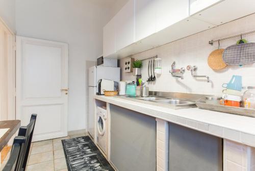 Urbana Apartment Colosseum - main image