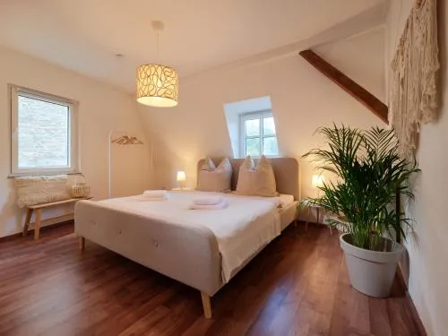 Große DTV-zertifizierte Ferienwohnung an der Mosel für 7 Personen - 3 Schlafzimmer, Parkplatz & Waschmaschine in Traben-Trarbach, Deutschland