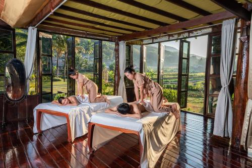 Spa, Santi Resort & Spa in Phoumok Road