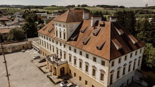 Luxurious Castle Retreat in Austria Little Versailles with Nearby Spas