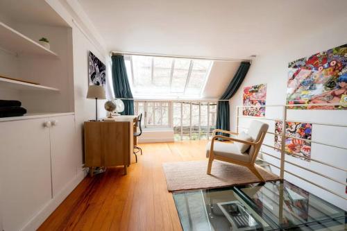 Cozy Artist Loft - image 14