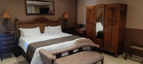 Kareespruit Game Ranch & Guest House Room Type - Luxury Suite