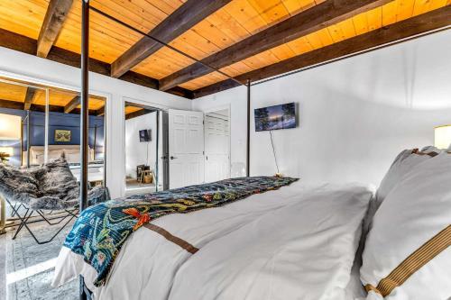 Apres All Day Stylish Retreat Near Beach & Slopes Apres All Day Stylish Retreat Near Beach & Slopes