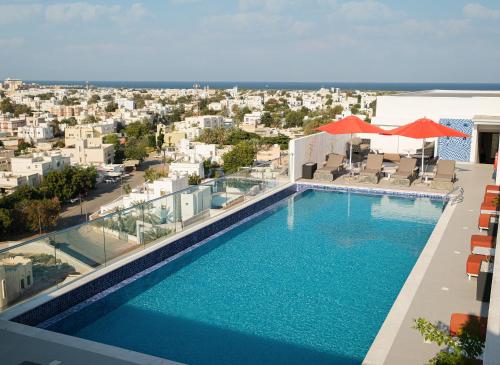 Studio M Muscat - Tap to explore photos