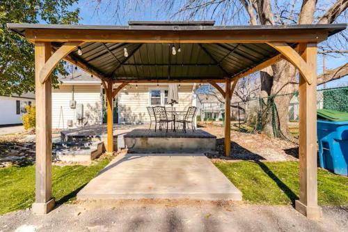 Historic Belmont Home - Steps to Stowe Manor and Downtown Historic Belmont Home - Steps to Stowe Manor and Downtown